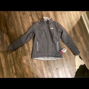 NWT north face fuzzy lined jacket waterproof
